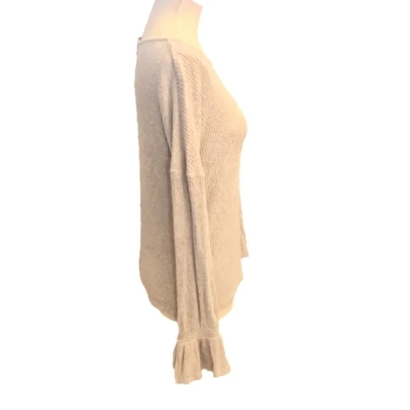 Womens Lucky Brand gray long bell sleeve top with bows size S. - Picture 4 of 13